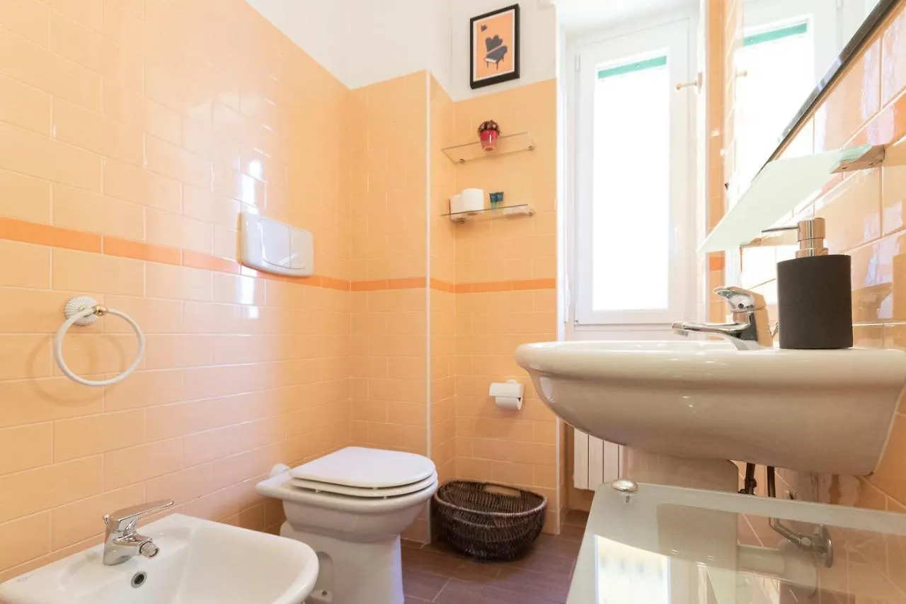 Casa Del Maestro Apartment Милан